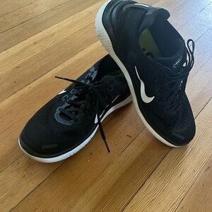 Nike Free RN 2018 women’s size 8